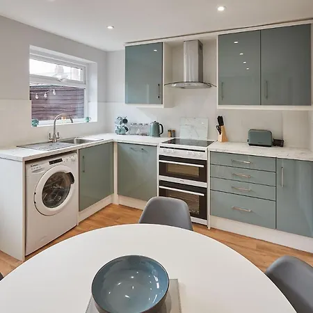 בית נופש Host & - Station